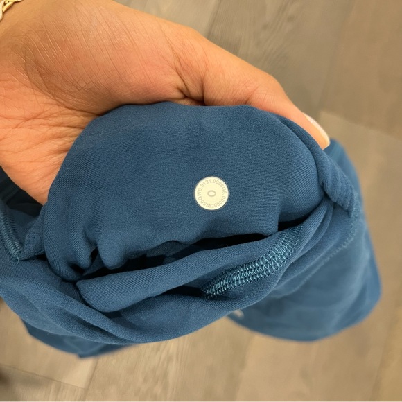 Lululemon Align Super High Rise Wide Leg Crop 23 inch - Picture 3 of 3